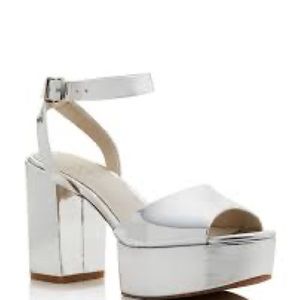 Kenneth Cole Size 8 platform sandal heel Phenix metallic